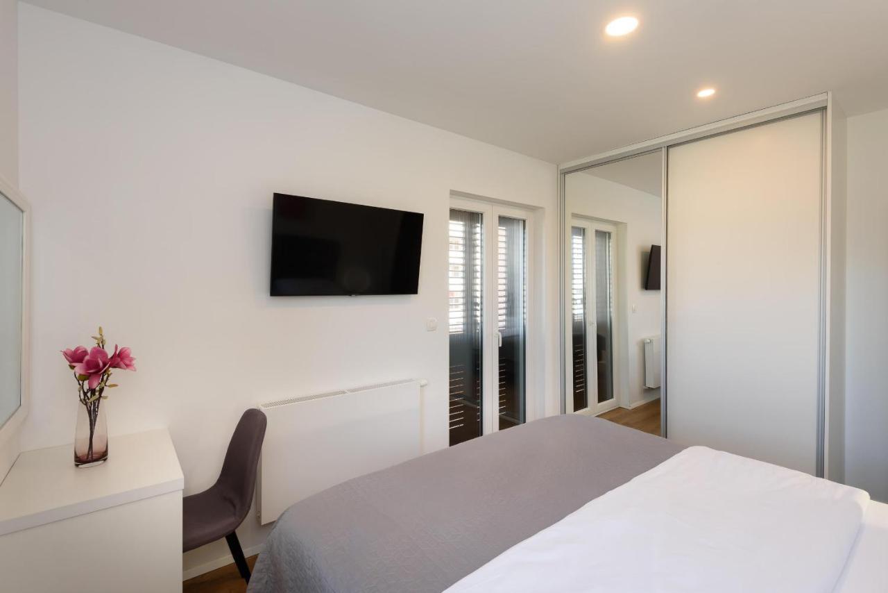 Neretva Valley Apartments - Heated Pool Metković Eksteriør billede